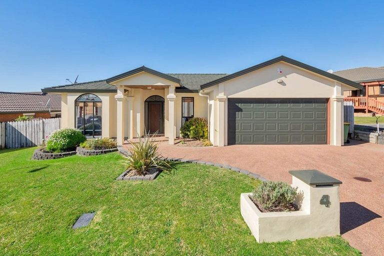 Photo of property in 4 San Lorenzo Rise, Henderson, Auckland, 0612