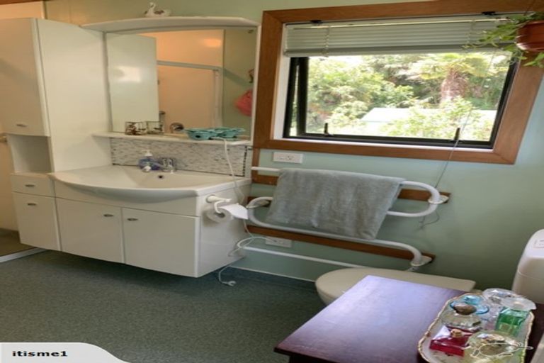 Photo of property in 264 Thames Coast Sh25 Road, Thornton Bay, Thames, 3575