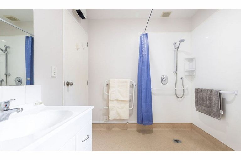 Photo of property in 62a Bridge Street, New Brighton, Christchurch, 8061