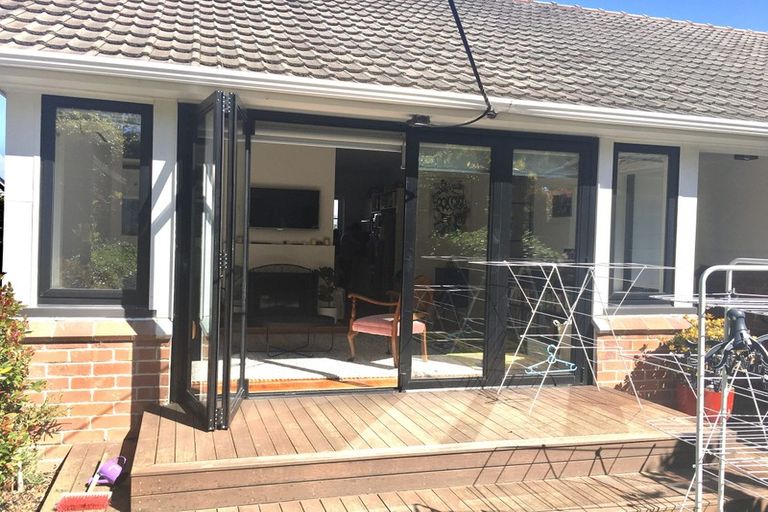 Photo of property in 261 Lake Road, Belmont, Auckland, 0622