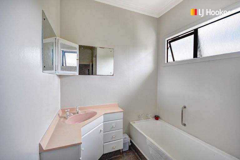 Photo of property in 22 Mornington Road, Balaclava, Dunedin, 9011