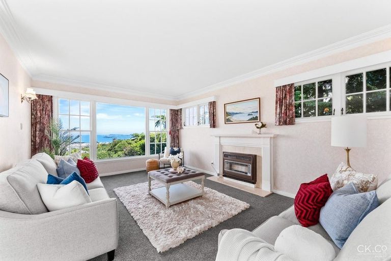 Photo of property in 117a Normandale Road, Normandale, Lower Hutt, 5010