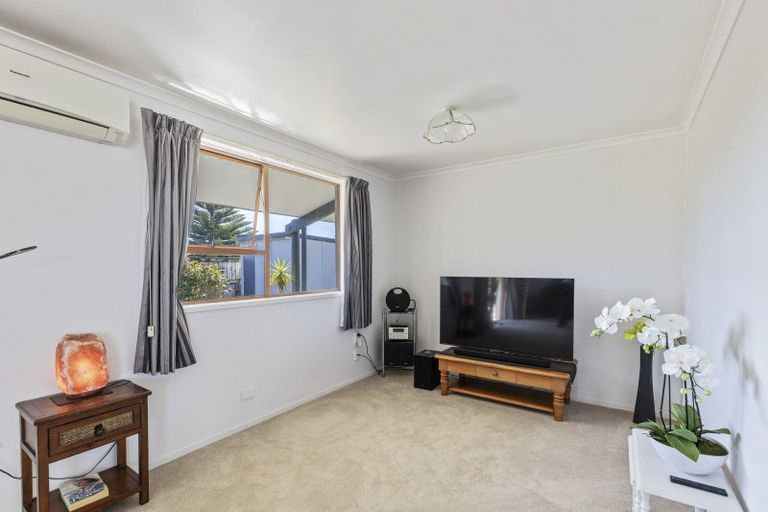 Photo of property in 61 Wynyard Street, Bell Block, New Plymouth, 4312