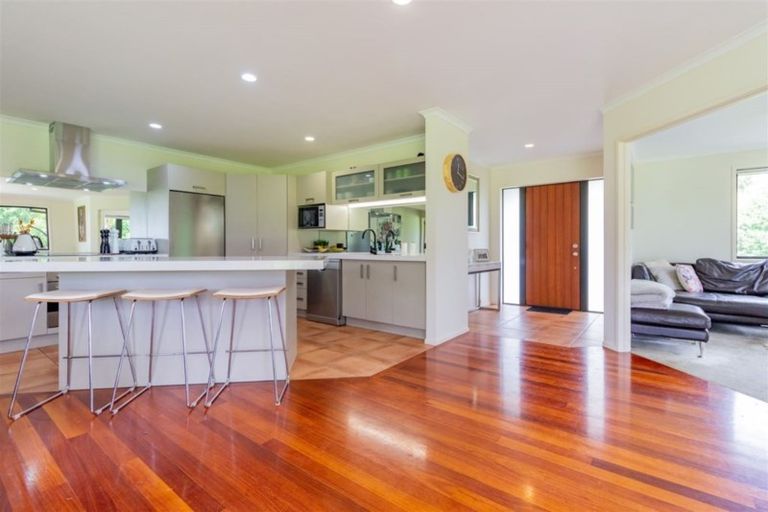 Photo of property in 5 Kotare Heights, Kerikeri, 0230