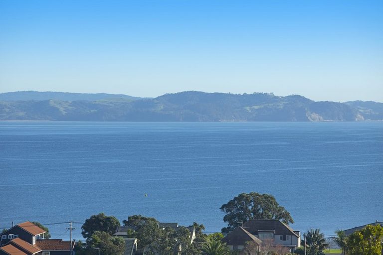 Photo of property in 952a Whangaparaoa Road, Manly, Whangaparaoa, 0930