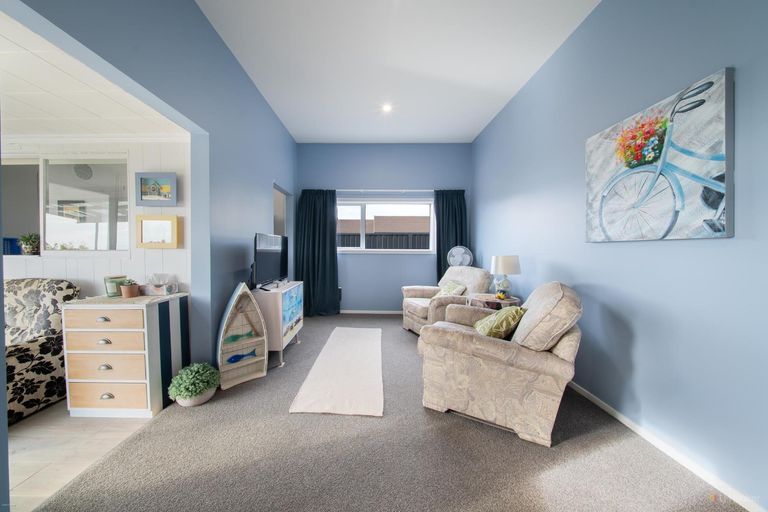 Photo of property in 70-70a High Street, Kensington, Timaru, 7910