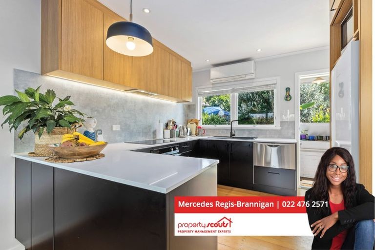 Photo of property in 2/52 Church Street, Northcote Point, Auckland, 0627