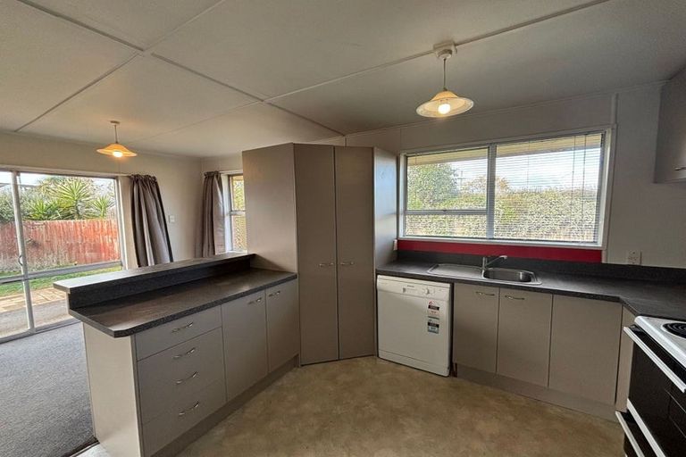 Photo of property in 25b Medina Crescent, Parklands, Christchurch, 8083