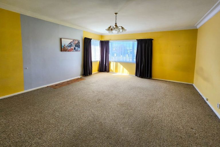 Photo of property in 215 Mayfair Avenue, Mayfair, Hastings, 4122