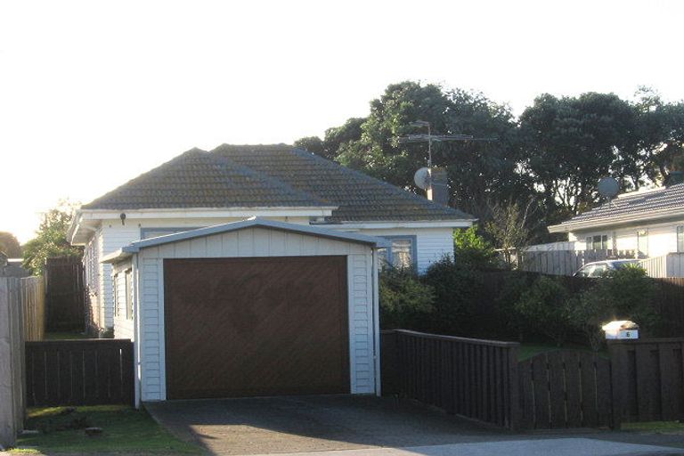 Photo of property in 6 Whitehouse Road, Titahi Bay, Porirua, 5022