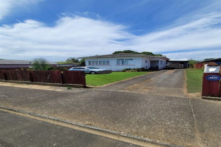 Photo of property in 31 Driver Road, Mangere East, Auckland, 2024