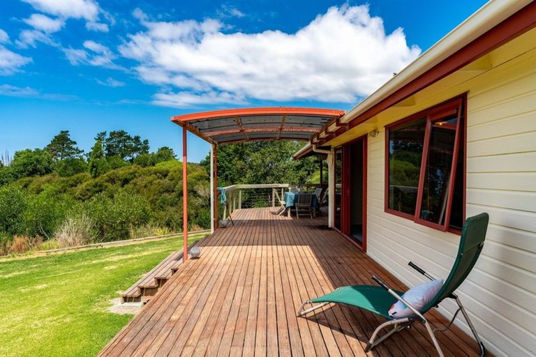 Photo of property in 1951 Cove Road, Mangawhai, Kaiwaka, 0573