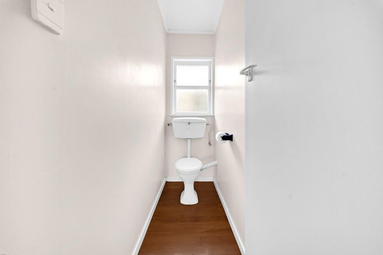 Photo of property in 2/62 Great South Road, Papatoetoe, Auckland, 2025