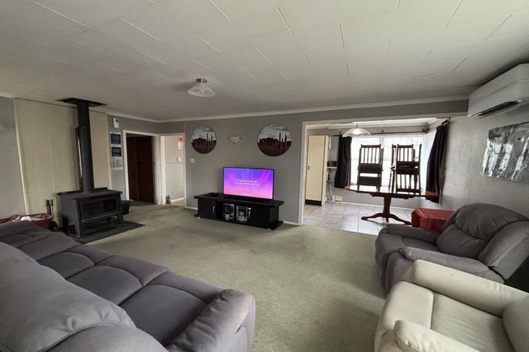 Photo of property in 12 Karaka Place, Tokoroa, 3420