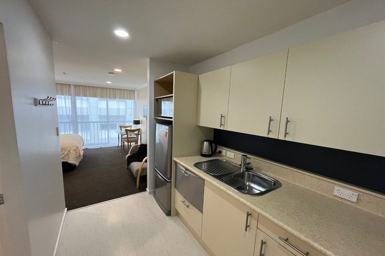 Photo of property in Gilmer Terrace Car Park, 412/9 Gilmer Terrace, Wellington Central, Wellington, 6011