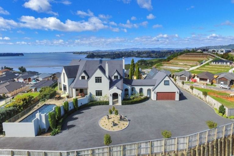 Photo of property in 64 Bert Wall Drive, Omokoroa, 3114