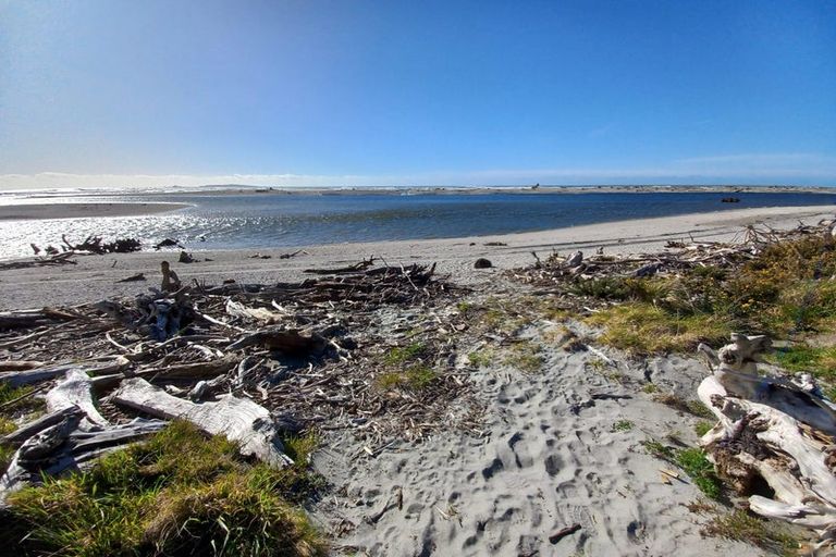 Photo of property in 25 Fox Moth Drive, Haast, 7886