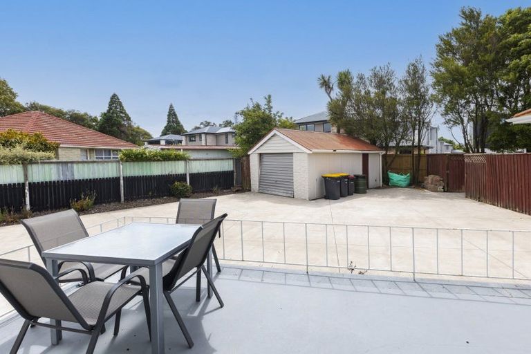 Photo of property in 24 Aileen Place, Upper Riccarton, Christchurch, 8041