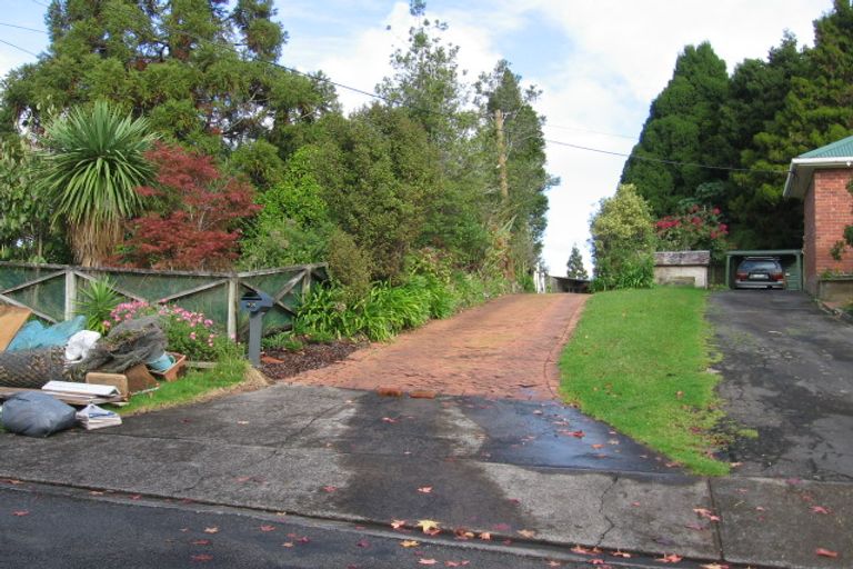 Photo of property in 73 Minnehaha Avenue, Titirangi, Auckland, 0604