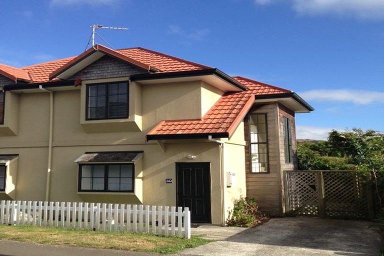Photo of property in 30 Firth Terrace, Karori, Wellington, 6012