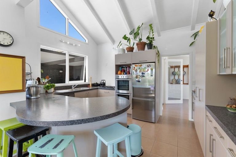 Photo of property in 110 Buick Crescent, Awapuni, Palmerston North, 4412