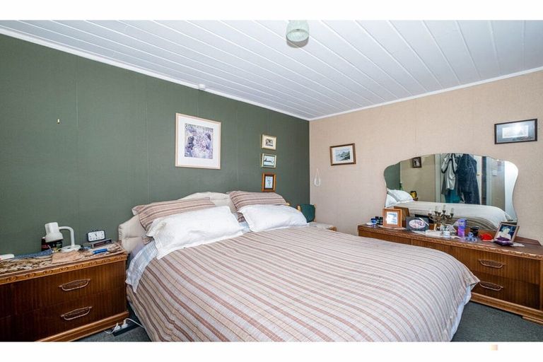 Photo of property in 39 Rhodes Street, Waimate, 7924