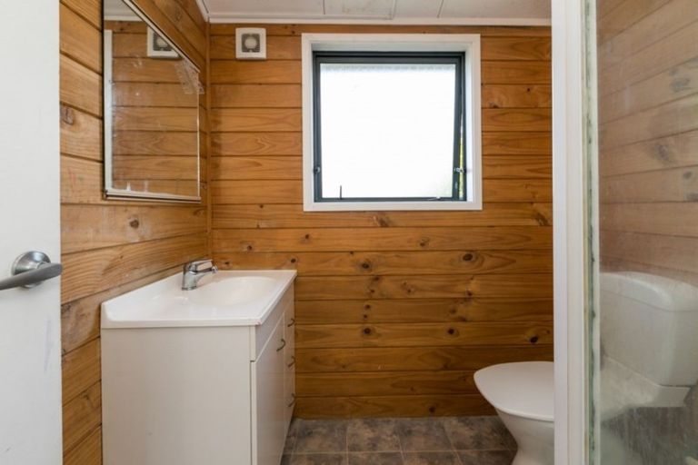 Photo of property in 42 Bledisloe Road, Maraenui, Napier, 4110