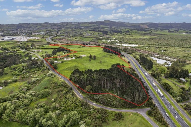 Photo of property in 67 Pioneer Road, Pokeno, 2471