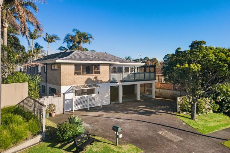 Photo of property in 15 Pigeon Mountain Road, Half Moon Bay, Auckland, 2012