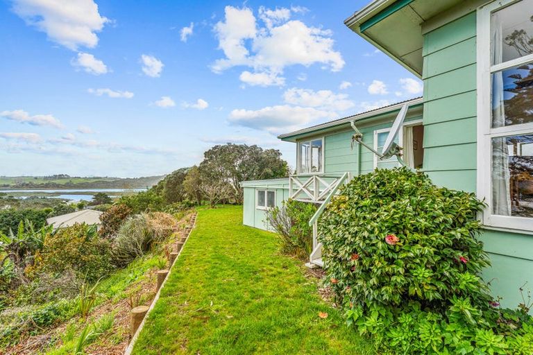 Photo of property in 111 Wharf Road, Port Albert, Wellsford, 0973