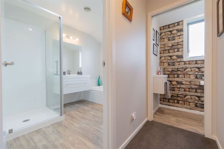 Photo of property in 25 Tawera Place, Te Anau, 9679