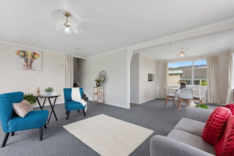 Photo of property in 113 Norana Road, Timberlea, Upper Hutt, 5018