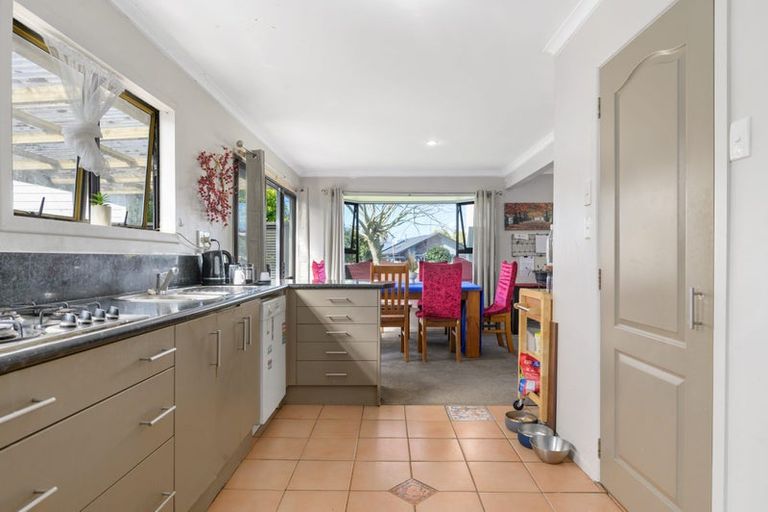 Photo of property in 18 Livingstone Avenue, Nawton, Hamilton, 3200