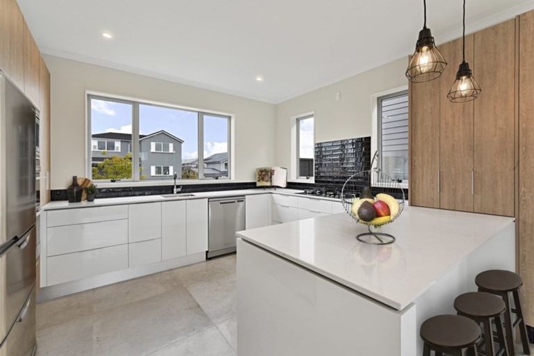 Photo of property in 17 Boyes Avenue, Whenuapai, Auckland, 0618