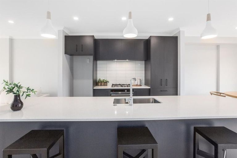 Photo of property in 4 Breakwater Way, Whitby, Porirua, 5024