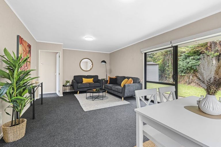 Photo of property in 1/6 Waterloo Place, Westown, New Plymouth, 4310