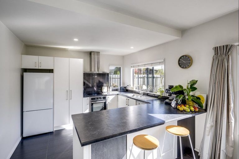 Photo of property in 32 York Avenue, Tamatea, Napier, 4112