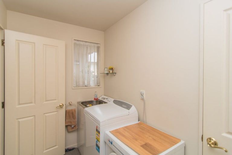 Photo of property in 2/2a Chalmers Street, Highfield, Timaru, 7910