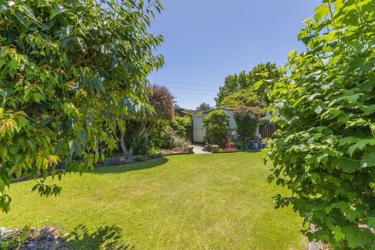 Photo of property in 349b Te Moana Road, Waikanae, 5036