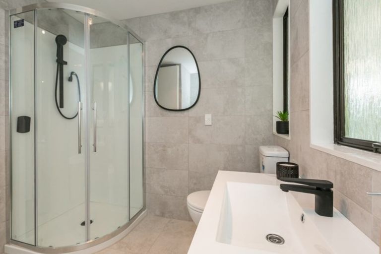 Photo of property in 107 Wharerangi Road, Greenmeadows, Napier, 4112