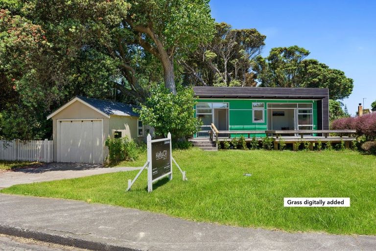 Photo of property in 23a Toi Street, Otaki Beach, Otaki, 5512
