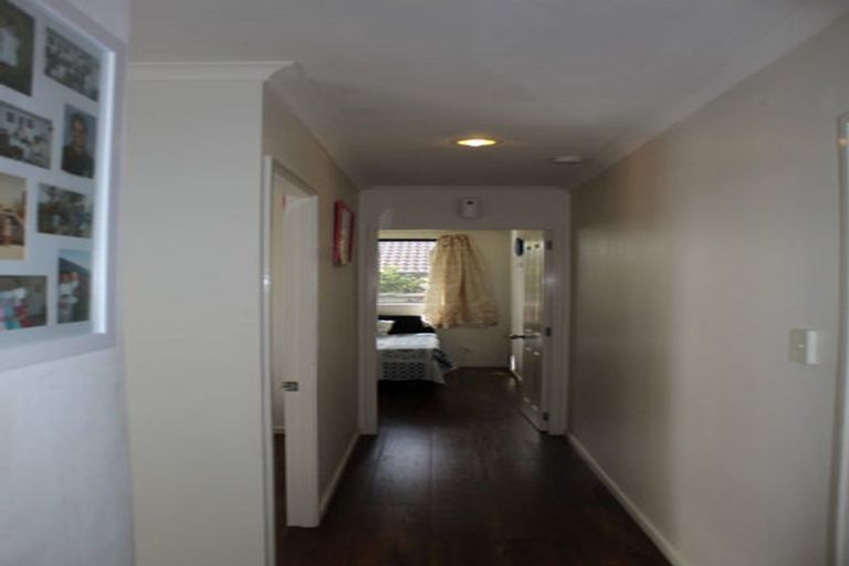 Photo of property in 12 George Arthur Place, Pukekohe, 2120