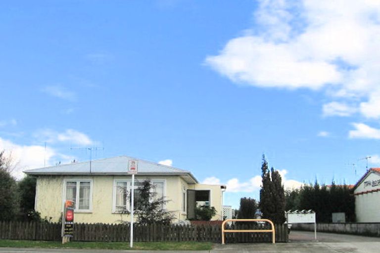 Photo of property in 913 Heretaunga Street East, Parkvale, Hastings, 4122
