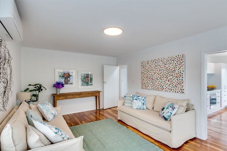 Photo of property in 3a White Street, Taradale, Napier, 4112