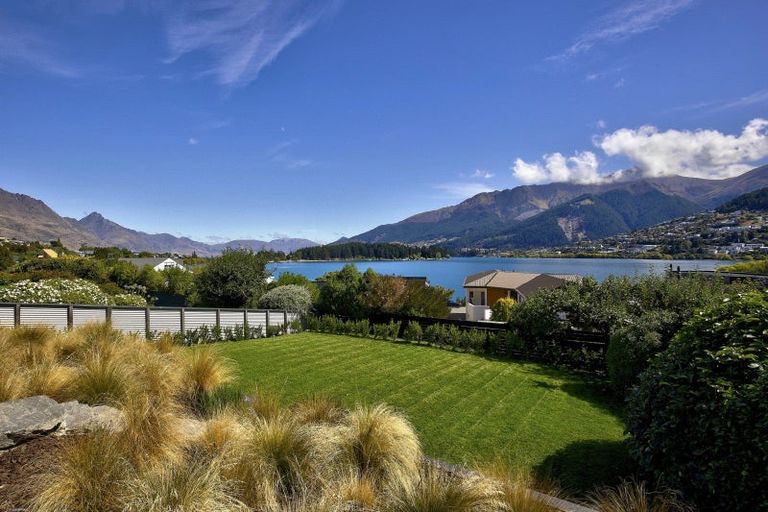 Photo of property in 513 Peninsula Road, Kelvin Heights, Queenstown, 9300