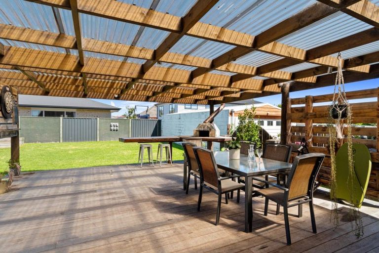 Photo of property in 15 Pemberton Crescent, Greerton, Tauranga, 3112