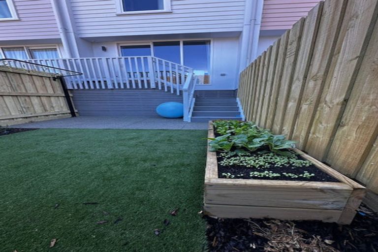 Photo of property in 2/39 Beresford Street, New Brighton, Christchurch, 8061