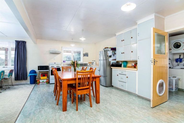 Photo of property in 152 Opaki Kaiparoro Road, Eketahuna, 4994