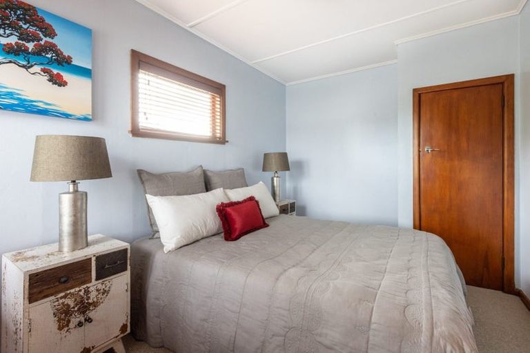 Photo of property in 224 Kennedy Road, Onekawa, Napier, 4110