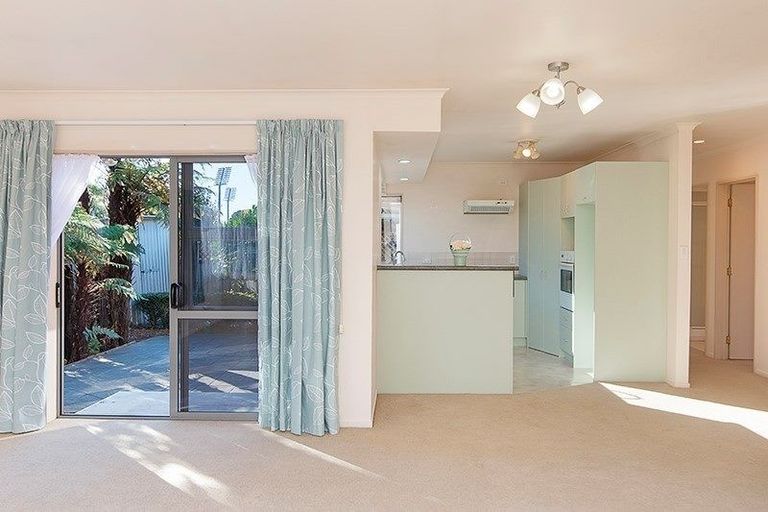 Photo of property in 25a Hall Street, Pukekohe, 2120